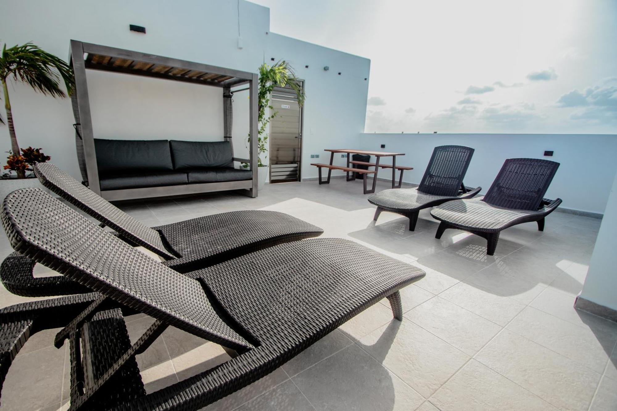 With Ocean View Pool In Av 10 & 60 Street Appartamento Playa del Carmen